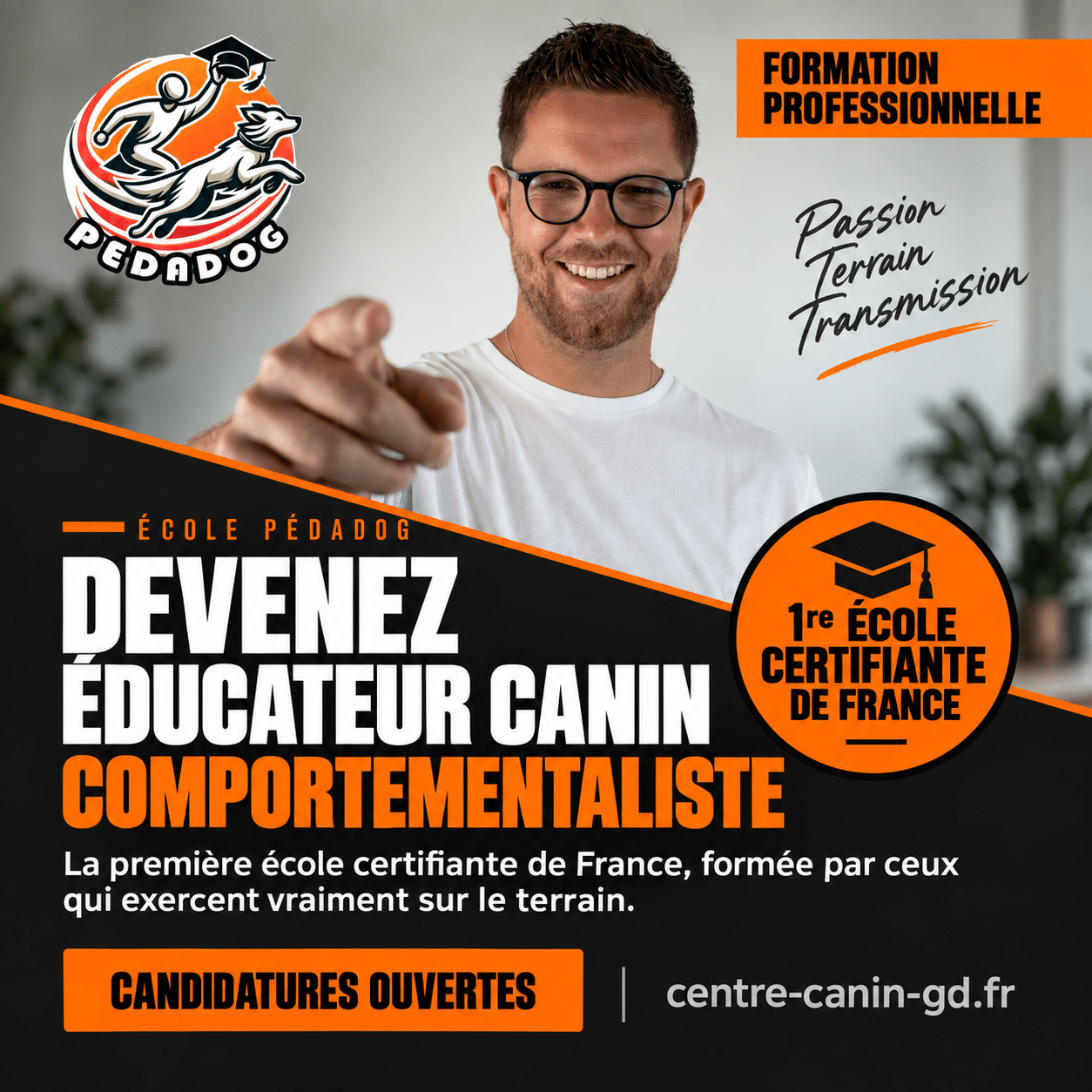 Affiche Pédadog : devenez éducateur canin comportementaliste, la première école certifiante de France, candidatures ouvertes